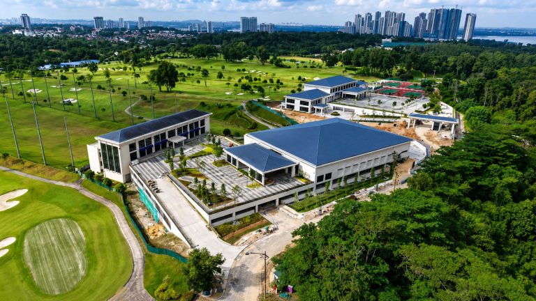 Aerial view of the new clubhouse and course
